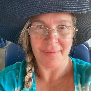 Meet your Posher, Candice